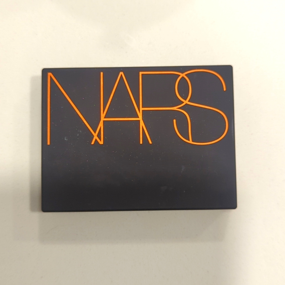 Brand New Nars mini Bronzing Powder in Laguna